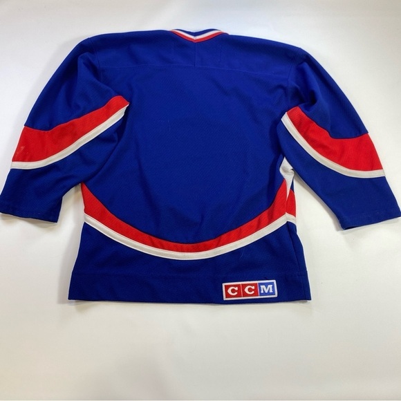 CCM Hockey Hall Of Fame Official Jersey Youth Size Small Made in Canada - Picture 7 of 9